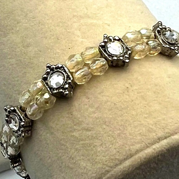 Vintage Crystal Beaded Necklace & Bracelet Set With Cross Pendant - Picture 9 of 10